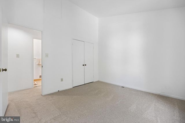 5904 VALERIAN LN, Rockville, MD 20852
