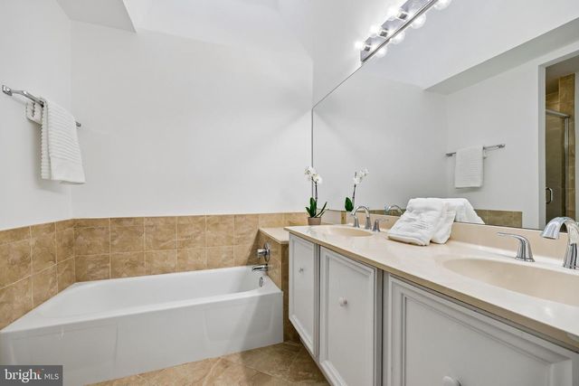 5904 VALERIAN LN, Rockville, MD 20852