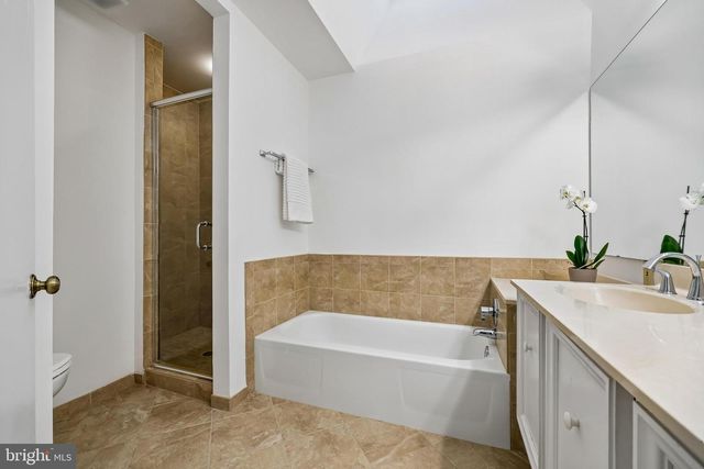 5904 VALERIAN LN, Rockville, MD 20852