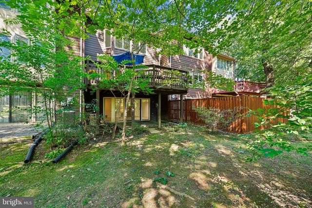 5904 VALERIAN LN, Rockville, MD 20852