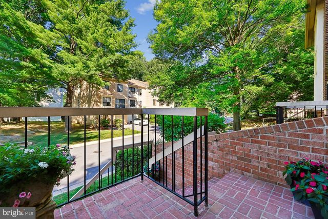 5904 VALERIAN LN, Rockville, MD 20852