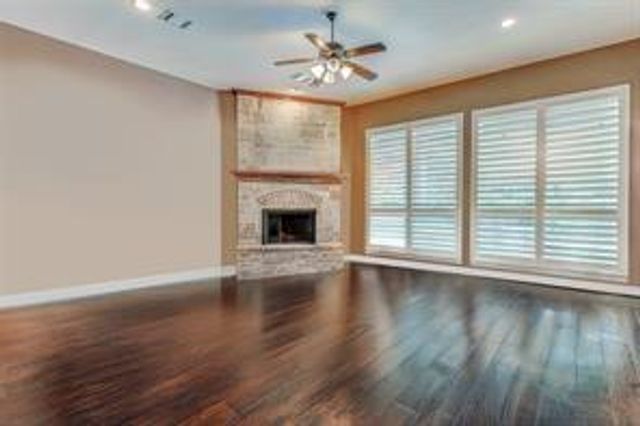 107 Cherry Bark Place, Montgomery, TX 77316