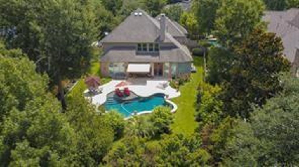 107 Cherry Bark Place, Montgomery, TX 77316