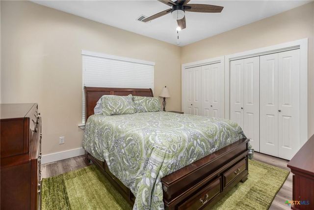 105 Redfish Drive, Port Lavaca, TX 77979