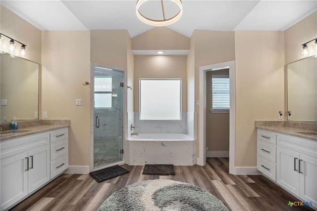 105 Redfish Drive, Port Lavaca, TX 77979