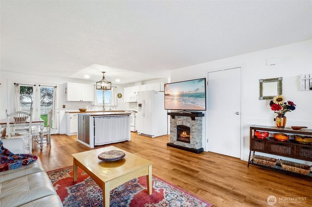 326 W 8th St, Warden, WA 98857