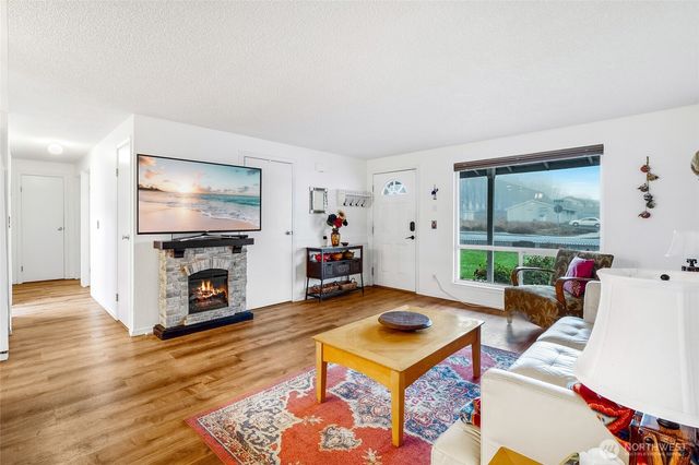 326 W 8th St, Warden, WA 98857