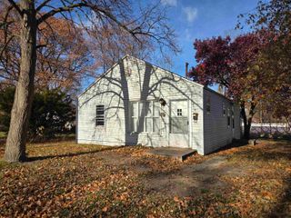 517 E Bennett Avenue, Pleasant, MI 48858