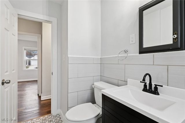 244 E Catawba Avenue, Akron, OH 44301