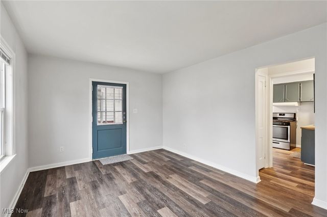 244 E Catawba Avenue, Akron, OH 44301