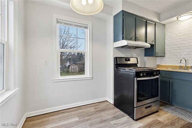 244 E Catawba Avenue, Akron, OH 44301