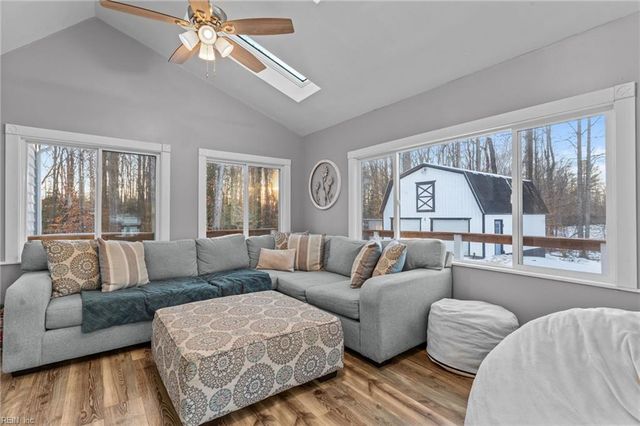 9640 Cosby Mill RD, Quinton, VA 23141