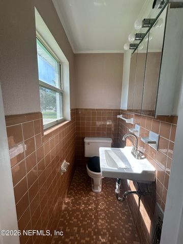 2125 LOU Drive W, Jacksonville, FL 32216