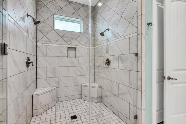 1303 Blue Heron Street, Bayou Vista, TX 77563