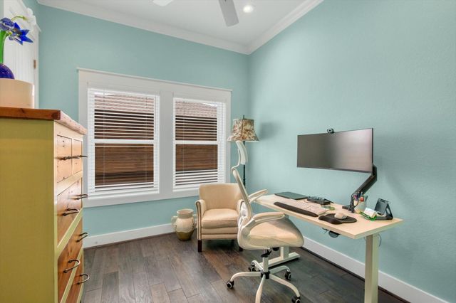 1303 Blue Heron Street, Bayou Vista, TX 77563