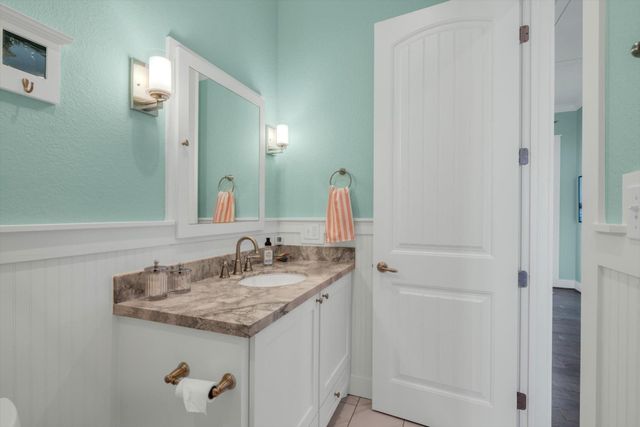 1303 Blue Heron Street, Bayou Vista, TX 77563