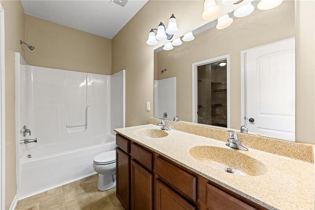 11109 N Jefferson Street, Kansas City, MO 64155
