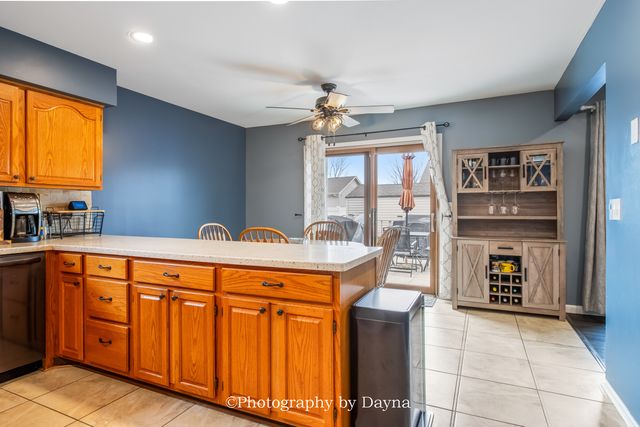 609 N Monroe Avenue, Bradley, IL 60915