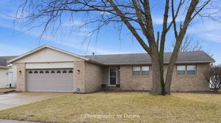 609 N Monroe Avenue, Bradley, IL 60915
