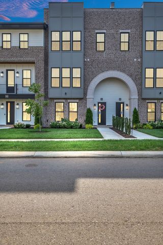 1415 Doc Johns Blvd, Murfreesboro, TN 37128