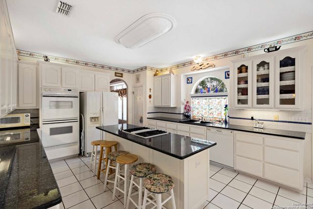 628 Mission View, New Braunfels, TX 78130