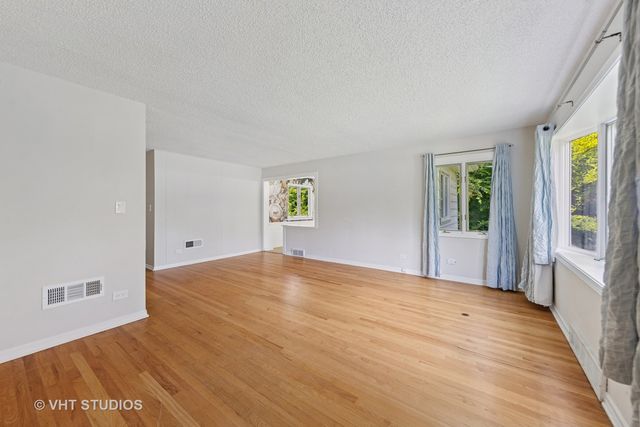 35 E Washington Boulevard, Lombard, IL 60148