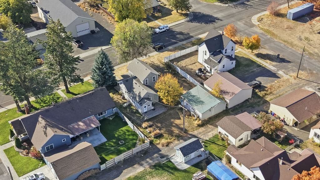 810 Adams St, Davenport, WA 99122 photo 3