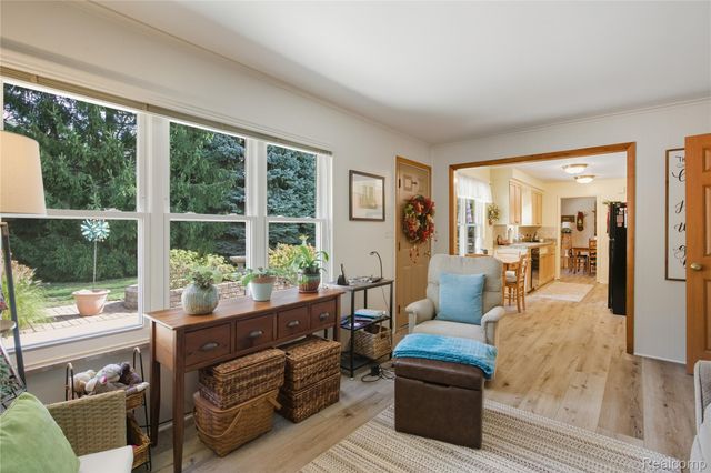 9466 Marilyn Avenue, Plymouth Charter Township, MI 48170