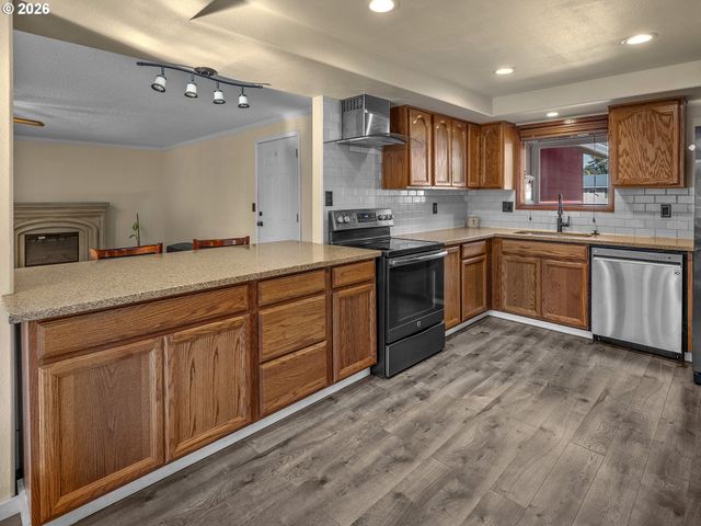 3546 16TH Pl, Forest Grove, OR 97116
