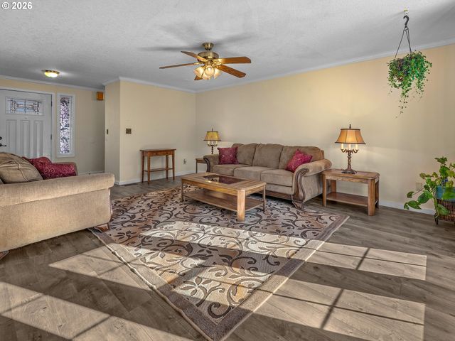 3546 16TH Pl, Forest Grove, OR 97116