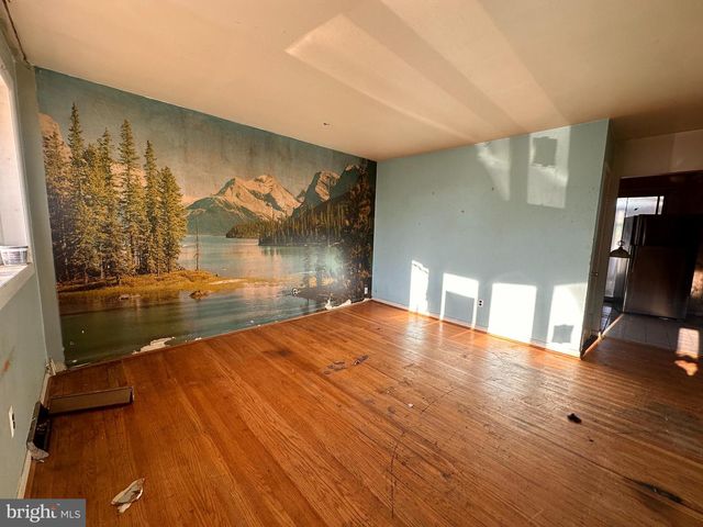 6709 CHANDLER AVE, Pennsauken, NJ 08110