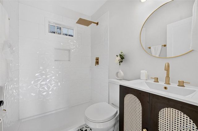 4508 Saint Leo Lane, St Ann, MO 63074