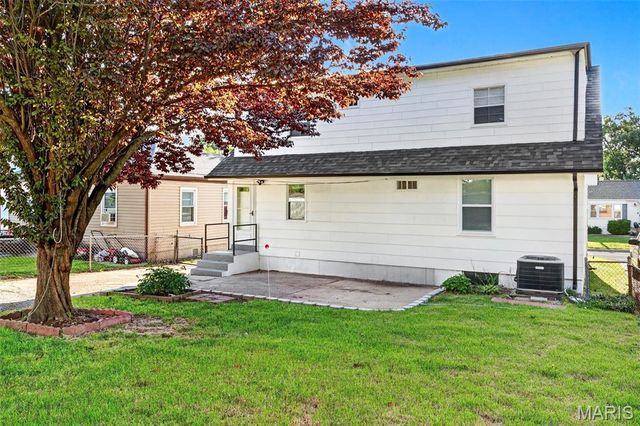 4508 Saint Leo Lane, St Ann, MO 63074