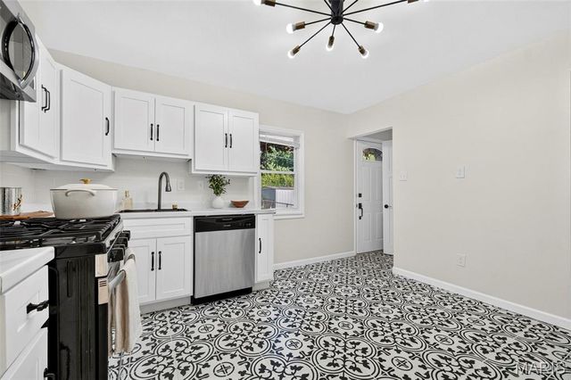 4508 Saint Leo Lane, St Ann, MO 63074
