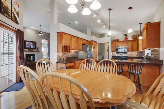 1575 Windsor Drive S, Shakopee, MN 55379