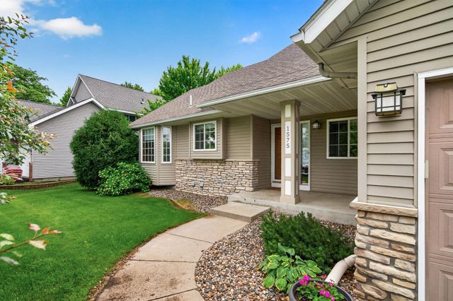 1575 Windsor Drive S, Shakopee, MN 55379
