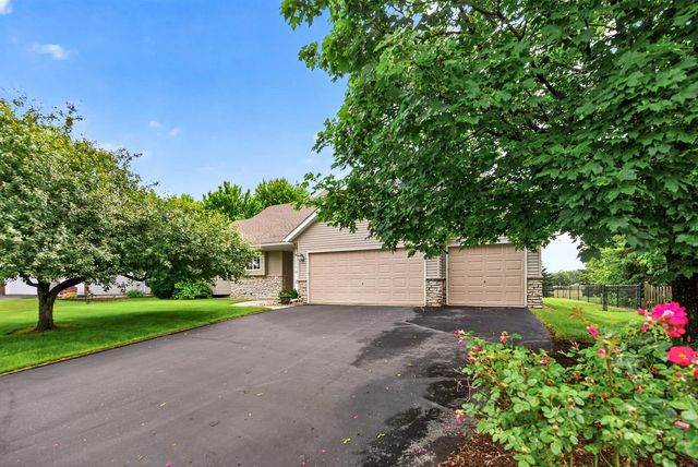 1575 Windsor Drive S, Shakopee, MN 55379