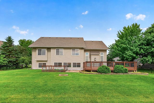 1575 Windsor Drive S, Shakopee, MN 55379