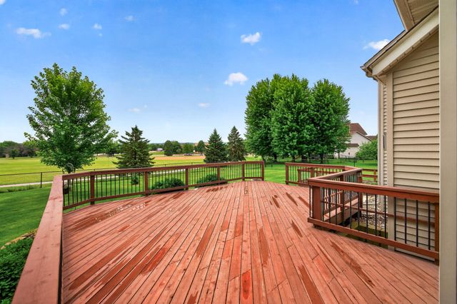 1575 Windsor Drive S, Shakopee, MN 55379