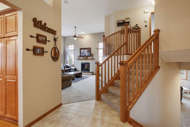 1575 Windsor Drive S, Shakopee, MN 55379