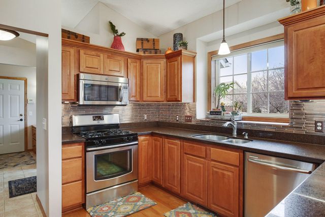 1575 Windsor Drive S, Shakopee, MN 55379
