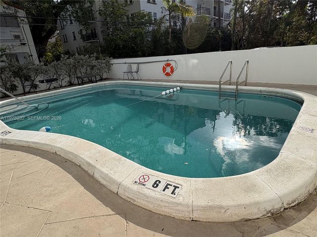 318 Majorca Ave 204, Coral Gables, FL 33134