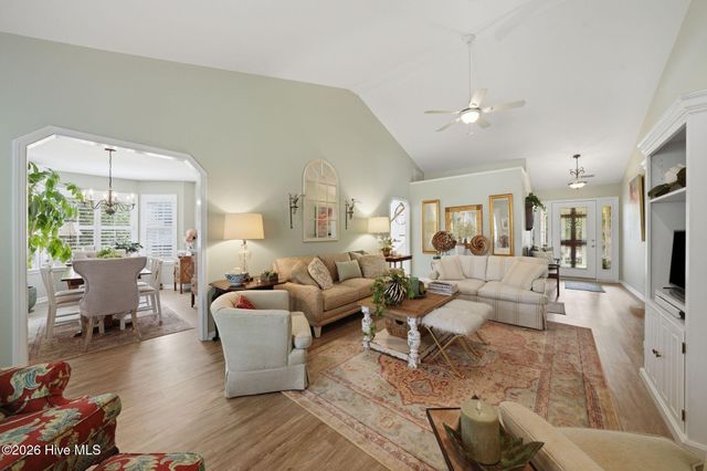5419 Wood Ridge Road, Wilmington, NC 28409