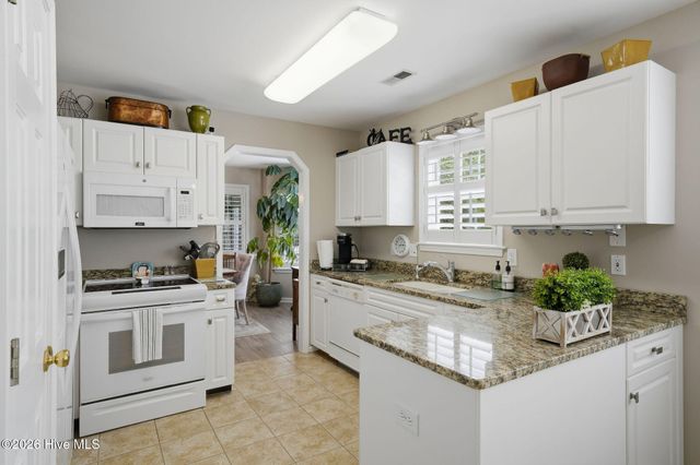 5419 Wood Ridge Road, Wilmington, NC 28409