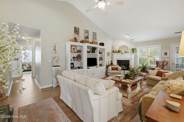 5419 Wood Ridge Road, Wilmington, NC 28409