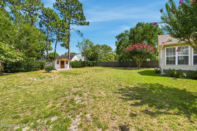 5419 Wood Ridge Road, Wilmington, NC 28409