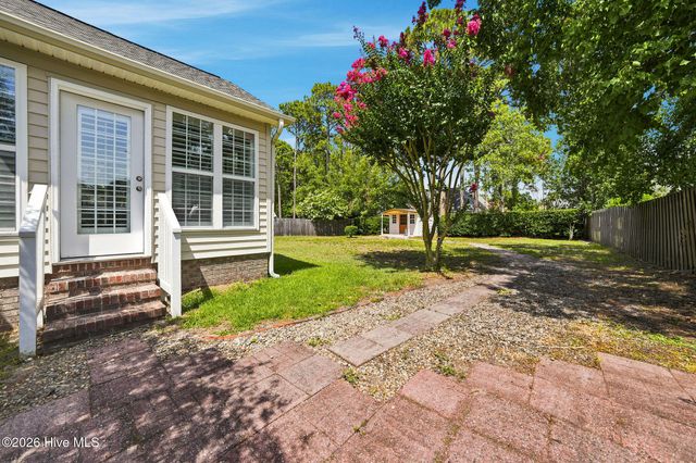 5419 Wood Ridge Road, Wilmington, NC 28409