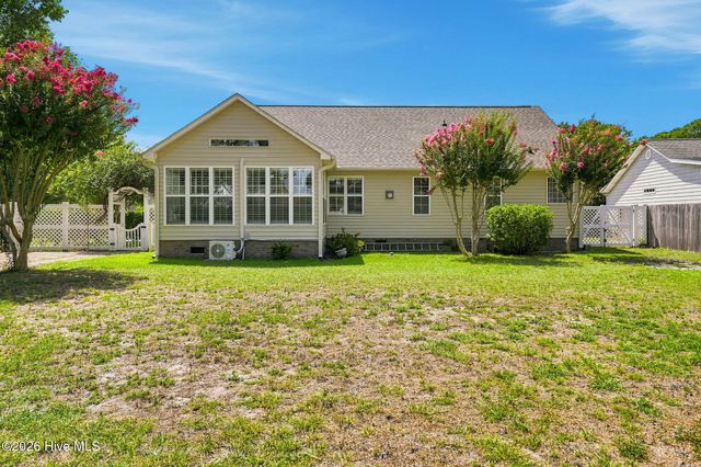 5419 Wood Ridge Road, Wilmington, NC 28409