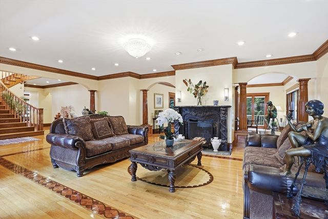 72 Charlemont Street, Newton, MA 02461