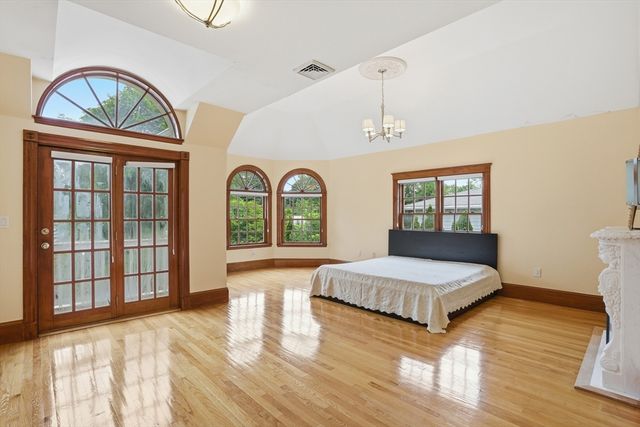 72 Charlemont Street, Newton, MA 02461